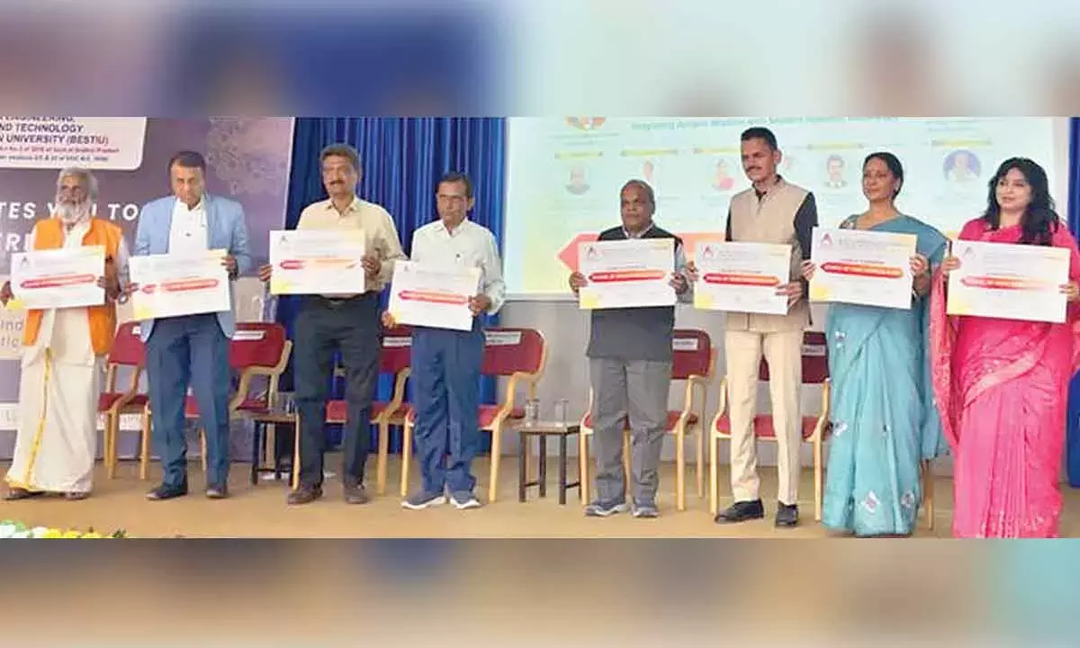 Andhra: योग विज्ञान और भारतीय ज्ञान प्रणाली स्कूल का शुभारंभ Andhra: योग विज्ञान और भारतीय ज्ञान प्रणाली स्कूल का शुभारंभ
