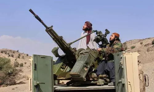 China ने Pakistan और अफ़ग़ानिस्तान से बातचीत के ज़रिए विवाद सुलझाने का आग्रह किया China ने Pakistan और अफ़ग़ानिस्तान से बातचीत के ज़रिए विवाद सुलझाने का आग्रह किया