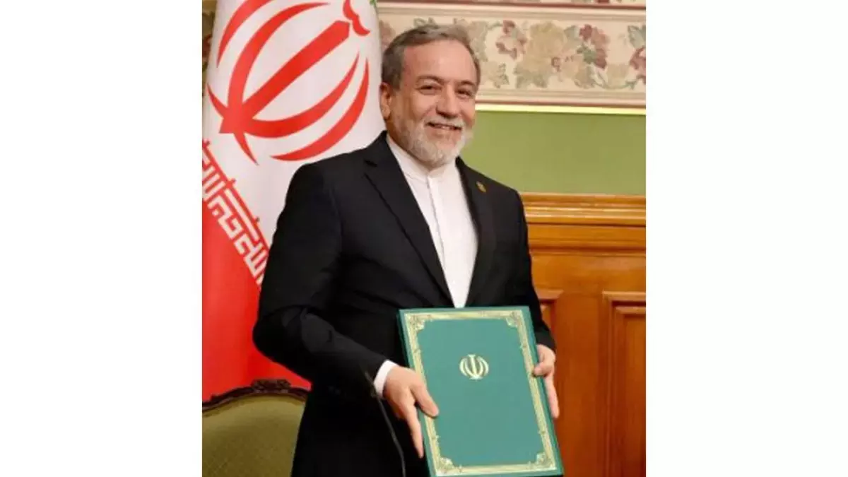 होरमुज़ जलडमरूमध्य अमेरिका और इज़रायल को छोड़कर सभी के लिए खुला: Iranian Foreign Minister