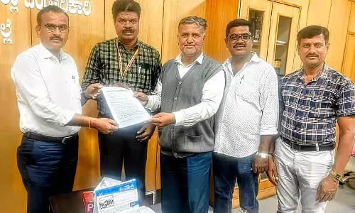 स्नातक स्तर पर अधिकार बनाए रखें: Lecturer और गैर-शिक्षण संघ की अपील स्नातक स्तर पर अधिकार बनाए रखें: Lecturer और गैर-शिक्षण संघ की अपील
