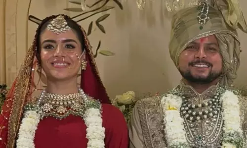 Grand Ceremony में कुलदीप यादव ने वंशिका चड्ढा से की शादी Grand Ceremony में कुलदीप यादव ने वंशिका चड्ढा से की शादी