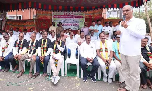 Harish Rao ने रिटायरमेंट लाभों को लेकर कांग्रेस सरकार पर निशाना साधा