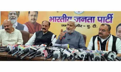 BJP ने मेडिकल पदों के ‘स्पष्ट रूप से पक्षपातपूर्ण’ आवंटन के लिए NC सरकार की आलोचना की BJP ने मेडिकल पदों के ‘स्पष्ट रूप से पक्षपातपूर्ण’ आवंटन के लिए NC सरकार की आलोचना की