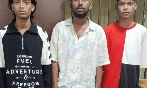 Bhubaneswar में चाय की दुकान से चोरी के आरोप में 3 गिरफ्तार Bhubaneswar में चाय की दुकान से चोरी के आरोप में 3 गिरफ्तार