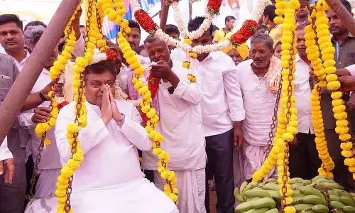सरकार शरणार्थियों के आँसू पोंछ रही है: Minister M.B. Patil