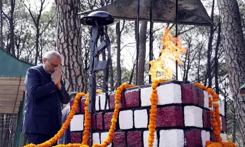 उपराष्ट्रपति सीपी राधाकृष्णन ने Dharamshala युद्ध स्मारक पर श्रद्धांजलि अर्पित की उपराष्ट्रपति सीपी राधाकृष्णन ने Dharamshala युद्ध स्मारक पर श्रद्धांजलि अर्पित की