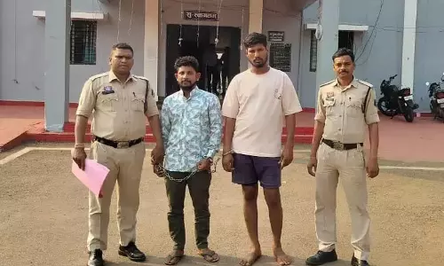 सो रही महिला का अपहरण फिर गैंगरेप, दो दरिंदे गिरफ्तार