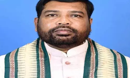 Odisha: कांग्रेस ने अनुशासनहीनता को लेकर विधायक दशरथी गोमांगो को कारण बताओ नोटिस जारी किया Odisha: कांग्रेस ने अनुशासनहीनता को लेकर विधायक दशरथी गोमांगो को कारण बताओ नोटिस जारी किया