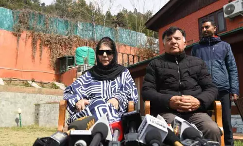 SRINAGAR: मुफ़्ती ने केंद्र से ईरान नीति की समीक्षा करने का आग्रह किया SRINAGAR: मुफ़्ती ने केंद्र से ईरान नीति की समीक्षा करने का आग्रह किया