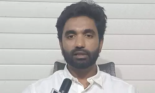 ड्रग्स केस में MP पुट्टा महेश का नाम आने के बाद YSRCP के मार्गानी भारत ने TDP पर साधा निशाना ड्रग्स केस में MP पुट्टा महेश का नाम आने के बाद YSRCP के मार्गानी भारत ने TDP पर साधा निशाना