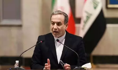 Iran ने देशों से तनाव बढ़ाने से बचने की अपील की, क्योंकि इज़राइल और अमेरिका के साथ युद्ध तेज़ हो रहा