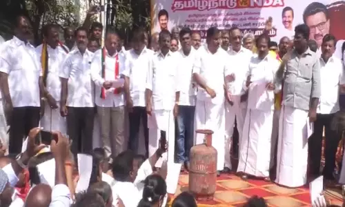 LPG की किल्लत को लेकर DMK मंत्री KN नेहरू ने EPS पर साधा निशाना