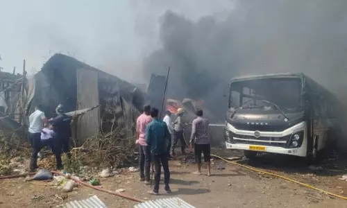 Rupi Nagar बाज़ार में लगी भीषण आग पर पाया गया काबू Rupi Nagar बाज़ार में लगी भीषण आग पर पाया गया काबू
