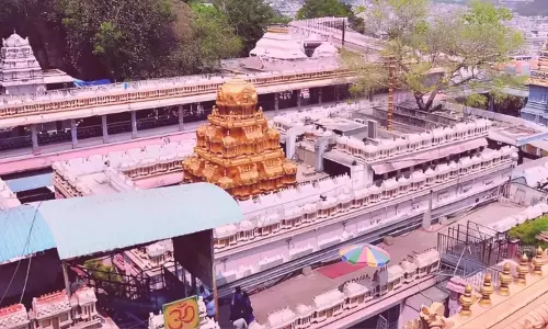 Indrakiladri पर पशुपतेश्वर मंदिर का पुनर्निर्माण