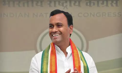 कोमाटिरेड्डी राज गोपाल रेड्डी ने Congress विधायकों के साथ सीक्रेट डिनर मीटिंग की