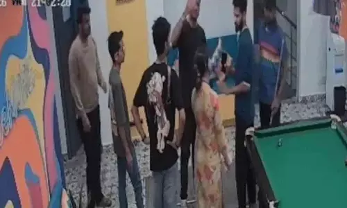 Bengaluru के हॉस्टल में केरल की महिला को परेशान करने के आरोप में एक व्यक्ति गिरफ्तार Bengaluru के हॉस्टल में केरल की महिला को परेशान करने के आरोप में एक व्यक्ति गिरफ्तार