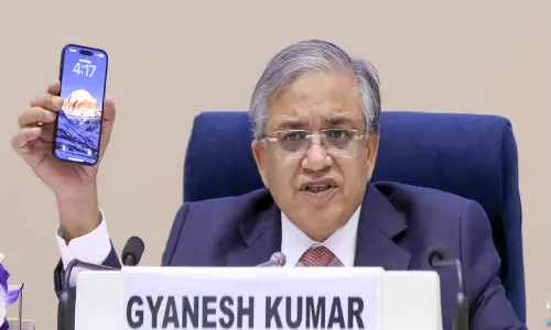EC द्वारा 4 राज्यों और 1 केंद्र शासित प्रदेश के लिए चुनाव कार्यक्रम की घोषणा के साथ ही आदर्श आचार संहिता लागू EC द्वारा 4 राज्यों और 1 केंद्र शासित प्रदेश के लिए चुनाव कार्यक्रम की घोषणा के साथ ही आदर्श आचार संहिता लागू