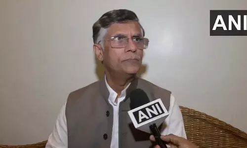 कांग्रेस नेता पवन खेड़ा ने चुनाव तारीखों पर जताई चिंता, SIR प्रक्रिया पर भी सवाल कांग्रेस नेता पवन खेड़ा ने चुनाव तारीखों पर जताई चिंता, SIR प्रक्रिया पर भी सवाल