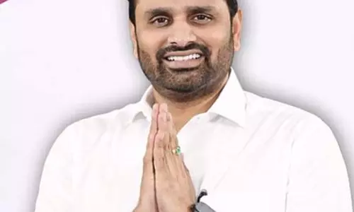 फार्महाउस में ड्रग्स लेते पकड़े गए सांसद को TDP ने नोटिस जारी किया फार्महाउस में ड्रग्स लेते पकड़े गए सांसद को TDP ने नोटिस जारी किया