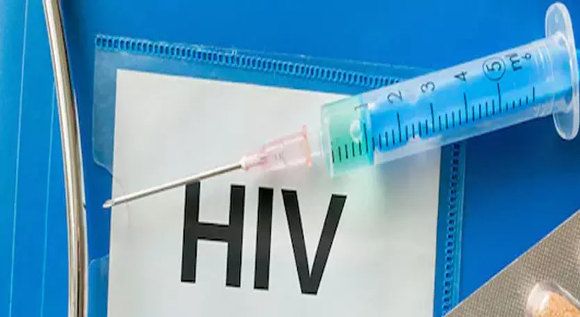 HIV संक्रमित होने पर शादी टूटी, तो युवक ने होने वाली दुल्हन की जिंदगी किया बर्बाद HIV संक्रमित होने पर शादी टूटी, तो युवक ने होने वाली दुल्हन की जिंदगी किया बर्बाद