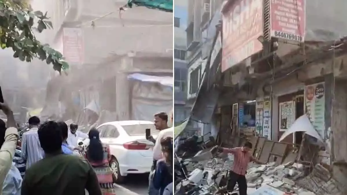 Mumbai : स्लैब गिरने से एक आदमी घायल, भांडुप स्टेशन प्लाजा सोसाइटी के पदाधिकारियों के खिलाफ केस दर्ज Mumbai : स्लैब गिरने से एक आदमी घायल, भांडुप स्टेशन प्लाजा सोसाइटी के पदाधिकारियों के खिलाफ केस दर्ज