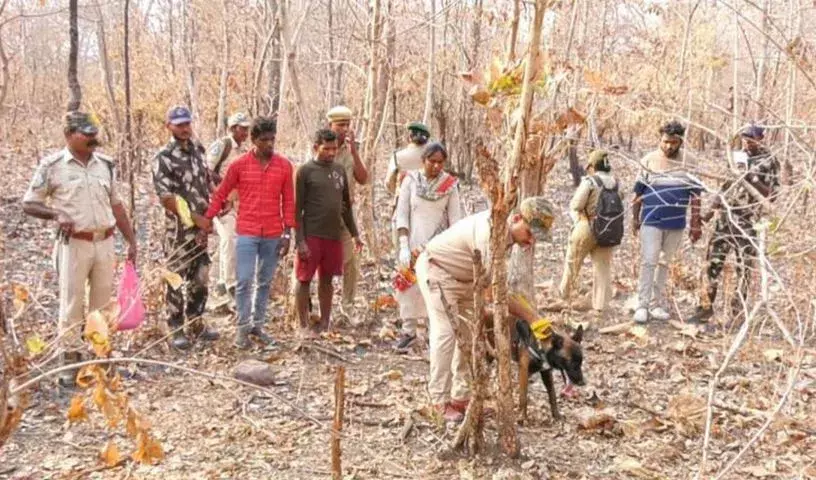 Mancherial Poaching Case: अधिकारियों ने टीक तस्करों द्वारा तेंदुए को मारे जाने की पुष्टि Mancherial Poaching Case: अधिकारियों ने टीक तस्करों द्वारा तेंदुए को मारे जाने की पुष्टि