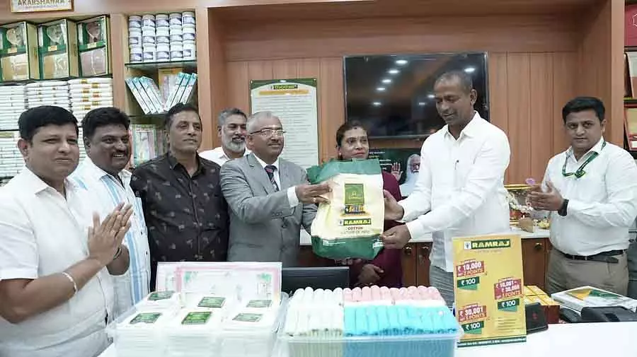 कमी का बहाना: Cylinders की अवैध बिक्री कमी का बहाना: Cylinders की अवैध बिक्री