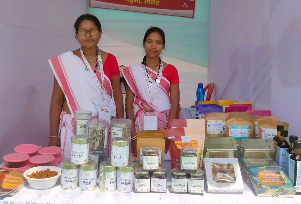 जशप्योर स्टॉल को मिली सराहना, महुआ को सुपरफूड के रूप में मिली नई पहचान जशप्योर स्टॉल को मिली सराहना, महुआ को सुपरफूड के रूप में मिली नई पहचान