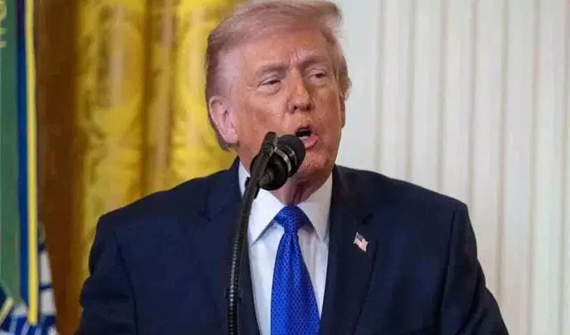 Donald Trump ने सहयोगियों से होर्मुज़ जलडमरूमध्य को सुरक्षित करने के लिए युद्धपोत तैनात करने का आग्रह Donald Trump ने सहयोगियों से होर्मुज़ जलडमरूमध्य को सुरक्षित करने के लिए युद्धपोत तैनात करने का आग्रह