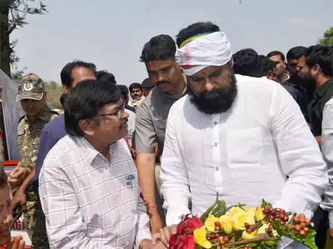जब आदिवासी तकलीफ़ में होते थे, तो मैं यह बर्दाश्त नहीं कर पाता था: Pawan Kalyan जब आदिवासी तकलीफ़ में होते थे, तो मैं यह बर्दाश्त नहीं कर पाता था: Pawan Kalyan