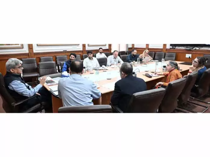 CS ने छात्रों के बीच कला और सांस्कृतिक गतिविधियों को बढ़ावा देने की तैयारियों का जायज़ा लिया CS ने छात्रों के बीच कला और सांस्कृतिक गतिविधियों को बढ़ावा देने की तैयारियों का जायज़ा लिया