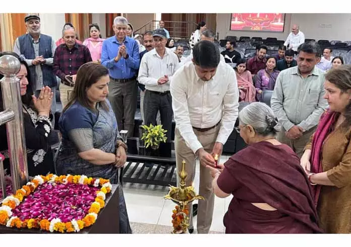 SCERT द्वारा ‘NEP 2020 के प्रभावी कार्यान्वयन हेतु प्रमुख हस्तक्षेप’ पर कार्यक्रम आयोजित SCERT द्वारा ‘NEP 2020 के प्रभावी कार्यान्वयन हेतु प्रमुख हस्तक्षेप’ पर कार्यक्रम आयोजित
