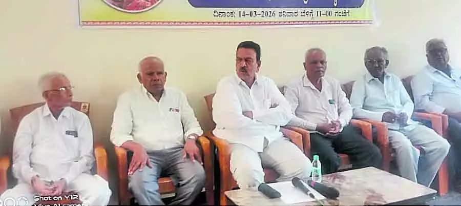 4 करोड़ की लागत से कम्युनिटी हॉल बनाया जाएगा: MLA C.C. Patil 4 करोड़ की लागत से कम्युनिटी हॉल बनाया जाएगा: MLA C.C. Patil