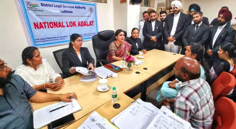 Ludhiana में राष्ट्रीय लोक अदालत के दौरान 1 लाख से अधिक मामलों का निपटारा हुआ Ludhiana में राष्ट्रीय लोक अदालत के दौरान 1 लाख से अधिक मामलों का निपटारा हुआ