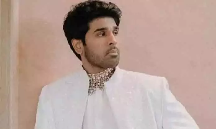 शादी के लुक पर Allu Sirish ने दी सफाई शादी के लुक पर Allu Sirish ने दी सफाई