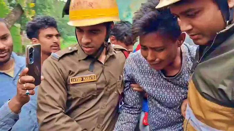 चोर पैसे चुराकर फरार, Jalpaiguri में दहशत चोर पैसे चुराकर फरार, Jalpaiguri में दहशत