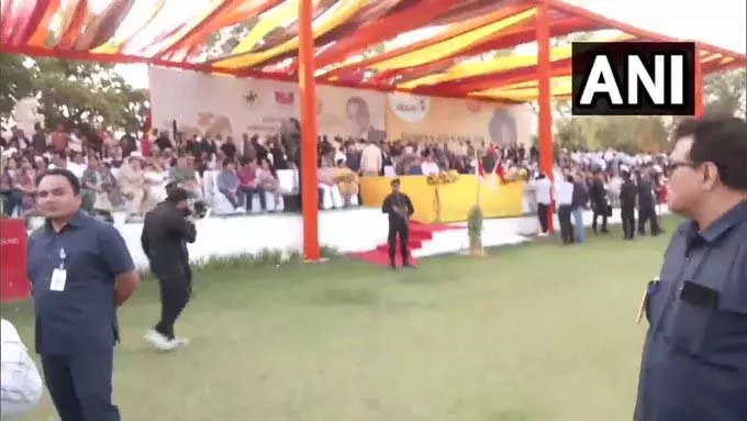 रक्षा मंत्री राजनाथ सिंह ने आदित्य बिड़ला मेमोरियल पोलो कप में लिया हिस्सा रक्षा मंत्री राजनाथ सिंह ने आदित्य बिड़ला मेमोरियल पोलो कप में लिया हिस्सा