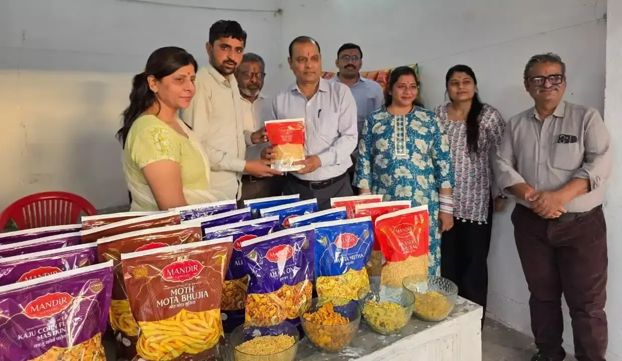Bikaner: ग्रामीण हाट में हस्तशिल्प और उत्पाद मेले का आयोजन Bikaner: ग्रामीण हाट में हस्तशिल्प और उत्पाद मेले का आयोजन