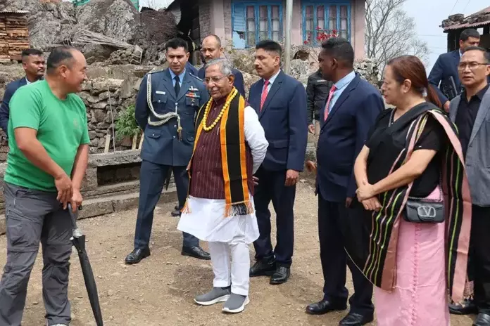 Nagaland के राज्यपाल ने खोनोमा का दौरा किया Nagaland के राज्यपाल ने खोनोमा का दौरा किया