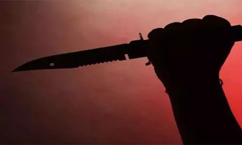 कालीबाड़ी इलाके में गैंगवार, रवि और मुकेश के गुर्गों के बीच चाकूबाजी कालीबाड़ी इलाके में गैंगवार, रवि और मुकेश के गुर्गों के बीच चाकूबाजी