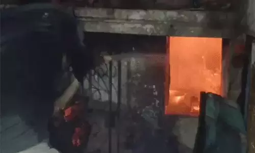 फ्रिज ब्लास्ट होने से महिला की मौत, बिलासपुर में बड़ी घटना फ्रिज ब्लास्ट होने से महिला की मौत, बिलासपुर में बड़ी घटना
