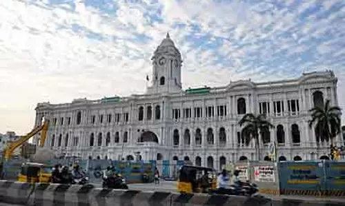 Tamil Nadu : आज चेन्नई कॉर्पोरेशन कार्यालय में सर्वदलीय बैठक Tamil Nadu : आज चेन्नई कॉर्पोरेशन कार्यालय में सर्वदलीय बैठक