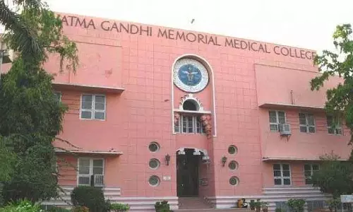 कार्यक्षमता बढ़ाने की पहल; बेहतर आपातकालीन चिकित्सा सेवा के लिए MYH ने कंसल्टेंट राउंड शुरू किए कार्यक्षमता बढ़ाने की पहल; बेहतर आपातकालीन चिकित्सा सेवा के लिए MYH ने कंसल्टेंट राउंड शुरू किए