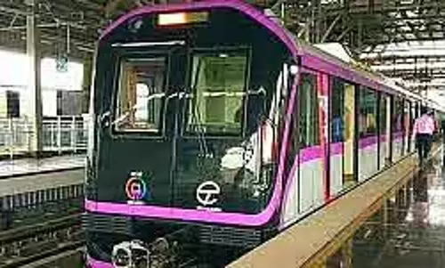 Pune : मेट्रो में देरी जारी, लेकिन शिवाजीनगर-हिंजवड़ी लाइन का पहला चरण मई में खुल सकता है Pune : मेट्रो में देरी जारी, लेकिन शिवाजीनगर-हिंजवड़ी लाइन का पहला चरण मई में खुल सकता है