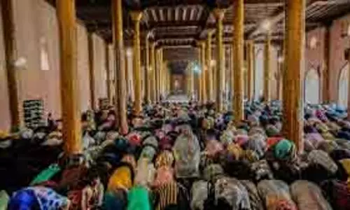 जामा मस्जिद Srinagar में शब-ए-कद्र की नमाज रात 10 बजे: औकाफ जामा मस्जिद Srinagar में शब-ए-कद्र की नमाज रात 10 बजे: औकाफ