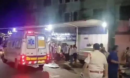 Bhubaneswar: ओडिशा के अस्पताल में आग का कहर, ICU के 10 मरीजों की मौत Bhubaneswar: ओडिशा के अस्पताल में आग का कहर, ICU के 10 मरीजों की मौत