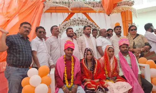 Jaitipur: जैतीपुर में भव्य सामूहिक विवाह, 166 जोड़े परिणय सूत्र में बंधे Jaitipur: जैतीपुर में भव्य सामूहिक विवाह, 166 जोड़े परिणय सूत्र में बंधे