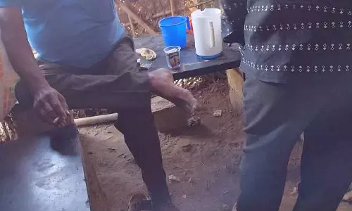 Gauribidanur तालुक के छोटे-छोटे गाँवों में भी तेल उपलब्ध है