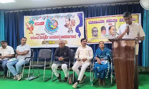 केवल शिक्षित लोग ही अंधविश्वास का शिकार होते हैं: Minister Satish Jarkiholi