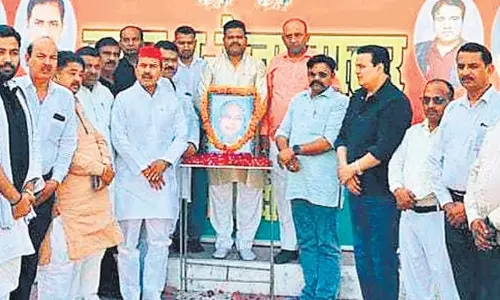 Bareilly: कांशीराम जयंती पर सपाइयों ने किया श्रद्धांजलि कार्यक्रम Bareilly: कांशीराम जयंती पर सपाइयों ने किया श्रद्धांजलि कार्यक्रम
